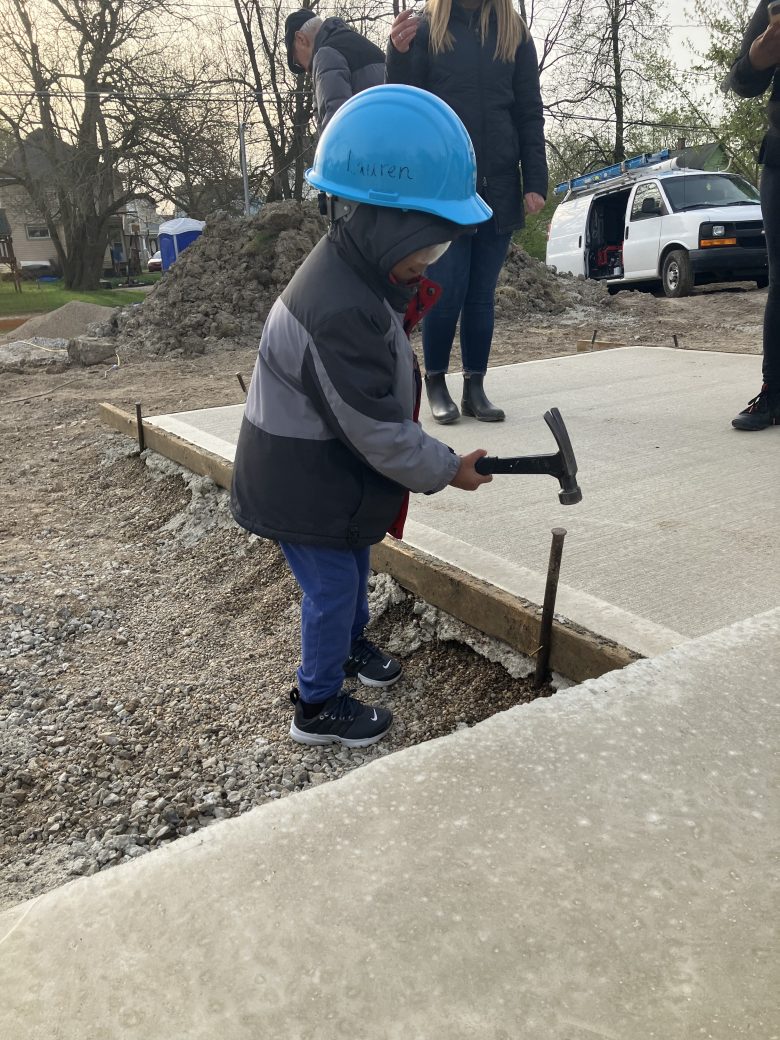 Ranesha's son hammering