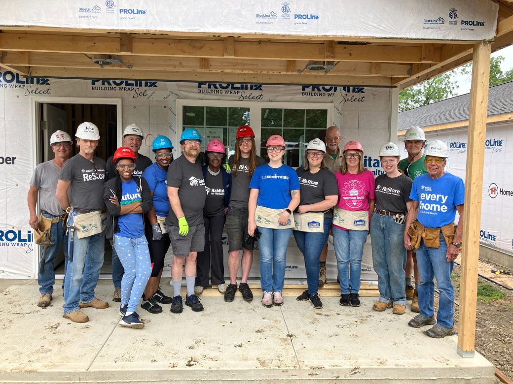 Crew leads, staff, and ReStore staff
