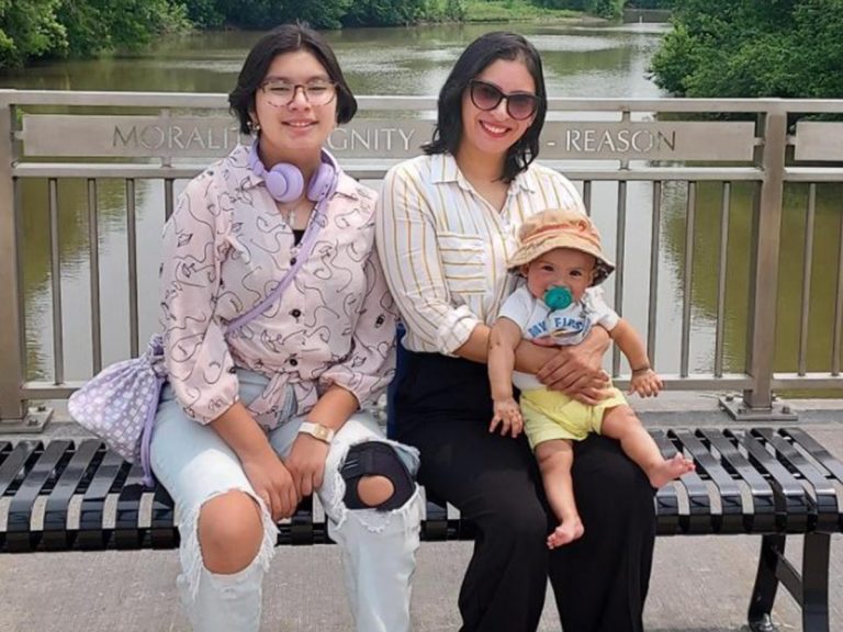 Alma with her two kids