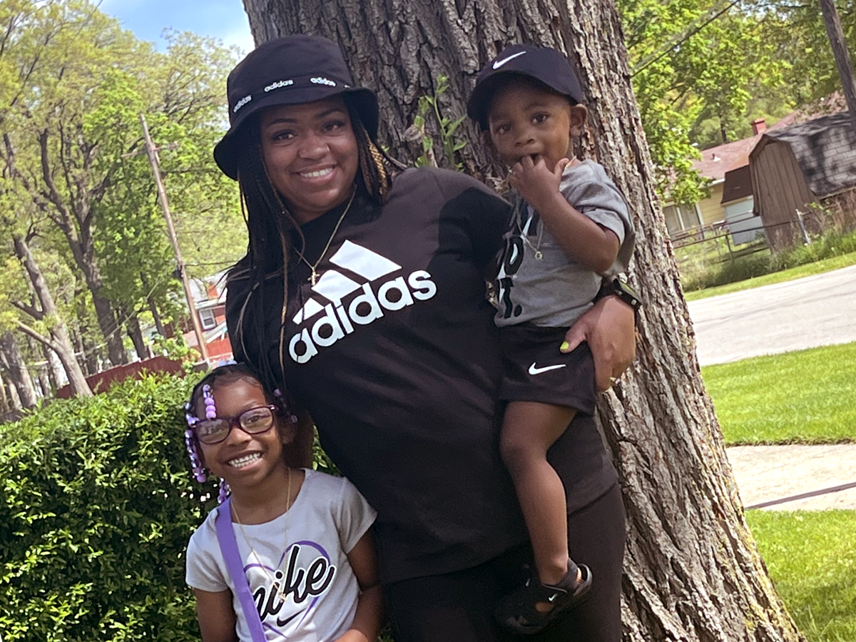 TiAnna and two kids